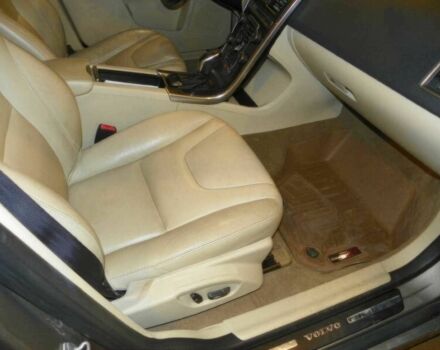 Белый Вольво ХС60, объемом двигателя 3 л и пробегом 76 тыс. км за 7350 $, фото 9 на Automoto.ua