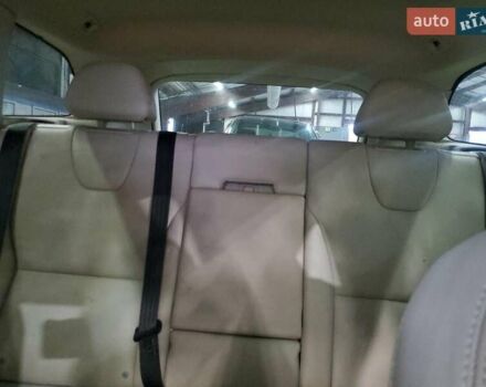 Белый Вольво ХС60, объемом двигателя 2.5 л и пробегом 175 тыс. км за 2900 $, фото 9 на Automoto.ua