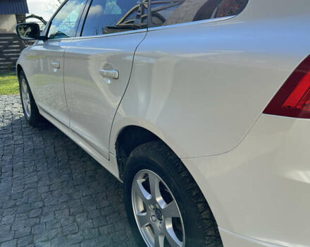 Білий Вольво ХС60, об'ємом двигуна 2 л та пробігом 247 тис. км за 19500 $, фото 3 на Automoto.ua