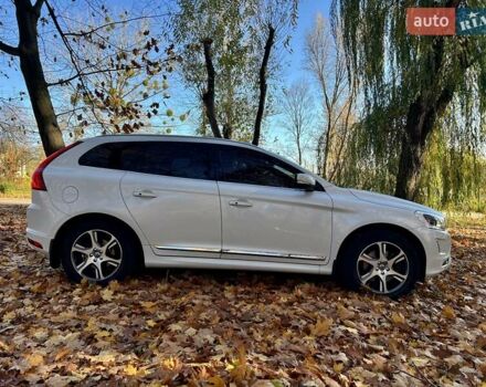 Белый Вольво ХС60, объемом двигателя 1.97 л и пробегом 164 тыс. км за 23200 $, фото 27 на Automoto.ua