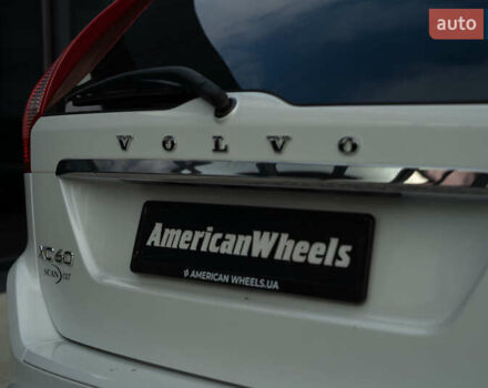Белый Вольво ХС60, объемом двигателя 1.97 л и пробегом 247 тыс. км за 19800 $, фото 7 на Automoto.ua