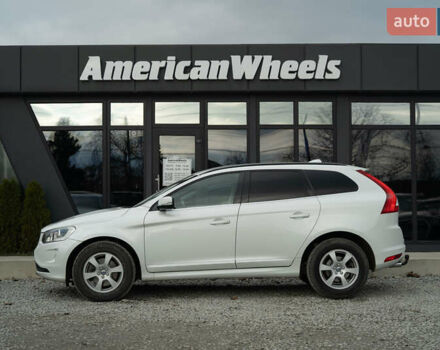 Белый Вольво ХС60, объемом двигателя 1.97 л и пробегом 247 тыс. км за 19800 $, фото 3 на Automoto.ua