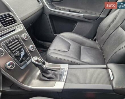 Білий Вольво ХС60, об'ємом двигуна 2 л та пробігом 145 тис. км за 13700 $, фото 18 на Automoto.ua