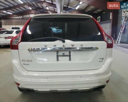 Белый Вольво ХС60, объемом двигателя 2.5 л и пробегом 175 тыс. км за 2900 $, фото 5 на Automoto.ua