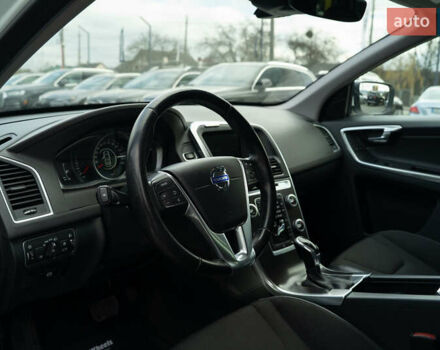 Белый Вольво ХС60, объемом двигателя 1.97 л и пробегом 247 тыс. км за 19800 $, фото 19 на Automoto.ua