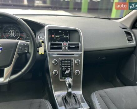 Белый Вольво ХС60, объемом двигателя 2 л и пробегом 253 тыс. км за 15500 $, фото 29 на Automoto.ua