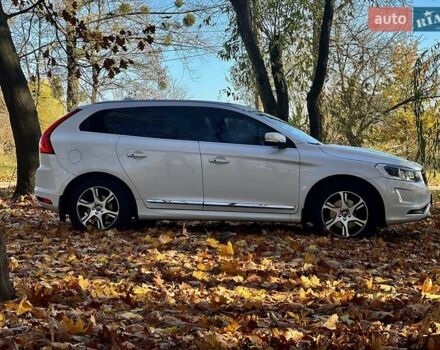 Белый Вольво ХС60, объемом двигателя 1.97 л и пробегом 164 тыс. км за 23200 $, фото 22 на Automoto.ua