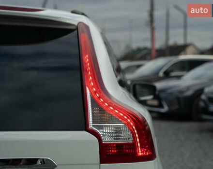 Белый Вольво ХС60, объемом двигателя 1.97 л и пробегом 247 тыс. км за 19800 $, фото 8 на Automoto.ua