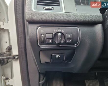 Білий Вольво ХС60, об'ємом двигуна 2 л та пробігом 145 тис. км за 13700 $, фото 13 на Automoto.ua