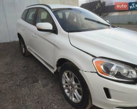 Белый Вольво ХС60, объемом двигателя 2 л и пробегом 193 тыс. км за 7850 $, фото 4 на Automoto.ua