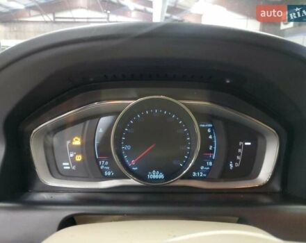 Белый Вольво ХС60, объемом двигателя 2.5 л и пробегом 175 тыс. км за 2900 $, фото 8 на Automoto.ua