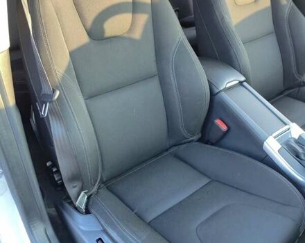 Белый Вольво ХС60, объемом двигателя 1.97 л и пробегом 329 тыс. км за 17700 $, фото 10 на Automoto.ua