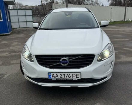 Белый Вольво ХС60, объемом двигателя 1.97 л и пробегом 144 тыс. км за 17000 $, фото 1 на Automoto.ua