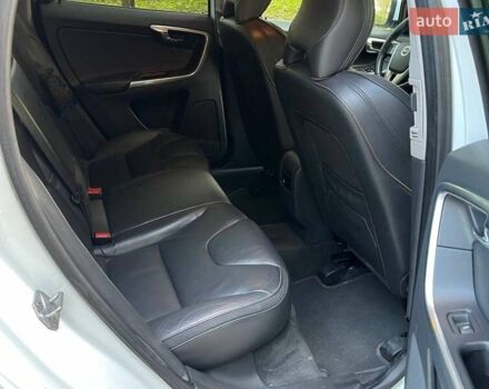 Білий Вольво ХС60, об'ємом двигуна 2 л та пробігом 294 тис. км за 20999 $, фото 14 на Automoto.ua