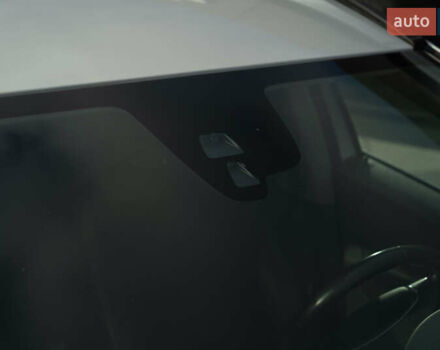 Белый Вольво ХС60, объемом двигателя 1.97 л и пробегом 247 тыс. км за 19800 $, фото 12 на Automoto.ua