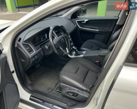 Белый Вольво ХС60, объемом двигателя 2 л и пробегом 253 тыс. км за 15500 $, фото 20 на Automoto.ua