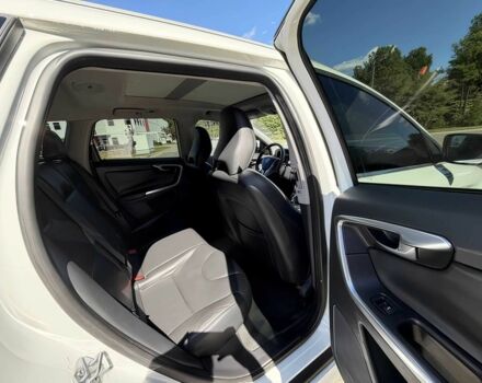 Білий Вольво ХС60, об'ємом двигуна 2 л та пробігом 78 тис. км за 3800 $, фото 13 на Automoto.ua