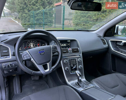 Білий Вольво ХС60, об'ємом двигуна 2 л та пробігом 200 тис. км за 14250 $, фото 26 на Automoto.ua