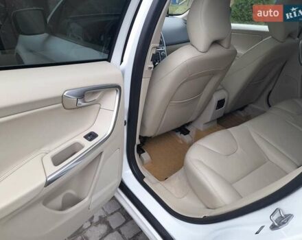 Белый Вольво ХС60, объемом двигателя 1.97 л и пробегом 182 тыс. км за 15400 $, фото 27 на Automoto.ua