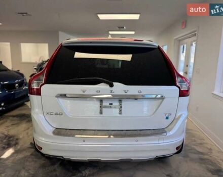 Белый Вольво ХС60, объемом двигателя 1.97 л и пробегом 158 тыс. км за 12850 $, фото 4 на Automoto.ua