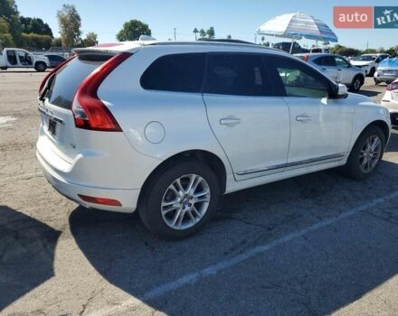 Вольво ХС60 2016 в Ровно на Automoto.ua Белый Вольво ХС60, объемом двигателя 2 л и пробегом 194 тыс. км за 2500 $, фото 3 на Automoto.ua