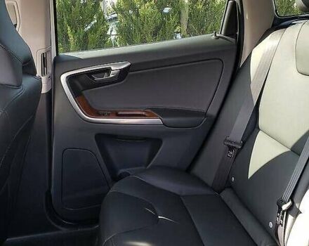 Білий Вольво ХС60, об'ємом двигуна 1.97 л та пробігом 63 тис. км за 17300 $, фото 5 на Automoto.ua