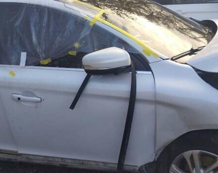 Білий Вольво ХС60, об'ємом двигуна 1.97 л та пробігом 222 тис. км за 6500 $, фото 5 на Automoto.ua