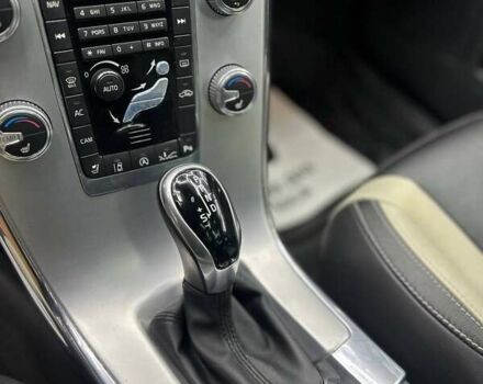 Білий Вольво ХС60, об'ємом двигуна 1.97 л та пробігом 82 тис. км за 23300 $, фото 11 на Automoto.ua