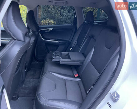 Білий Вольво ХС60, об'ємом двигуна 2 л та пробігом 200 тис. км за 14250 $, фото 25 на Automoto.ua