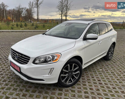 Белый Вольво ХС60, объемом двигателя 2 л и пробегом 137 тыс. км за 17390 $, фото 13 на Automoto.ua