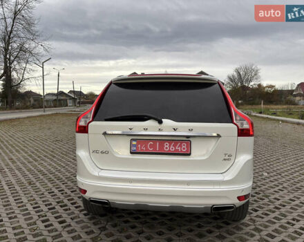 Белый Вольво ХС60, объемом двигателя 2 л и пробегом 137 тыс. км за 17390 $, фото 28 на Automoto.ua