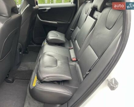 Білий Вольво ХС60, об'ємом двигуна 2.4 л та пробігом 267 тис. км за 22850 $, фото 39 на Automoto.ua