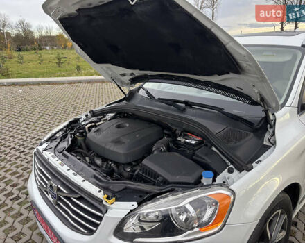 Белый Вольво ХС60, объемом двигателя 2 л и пробегом 137 тыс. км за 17390 $, фото 52 на Automoto.ua