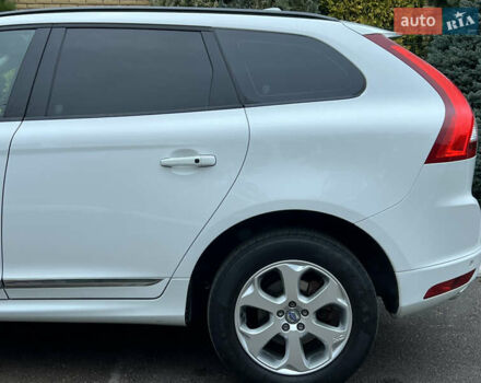 Білий Вольво ХС60, об'ємом двигуна 2 л та пробігом 200 тис. км за 14250 $, фото 11 на Automoto.ua