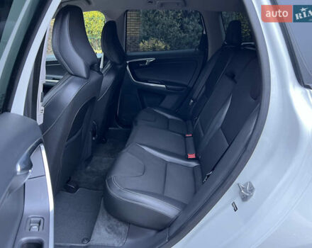 Білий Вольво ХС60, об'ємом двигуна 2 л та пробігом 200 тис. км за 14250 $, фото 24 на Automoto.ua