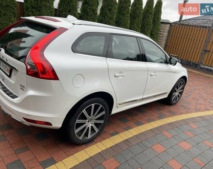 Білий Вольво ХС60, об'ємом двигуна 2.4 л та пробігом 267 тис. км за 22850 $, фото 2 на Automoto.ua