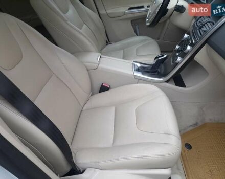 Белый Вольво ХС60, объемом двигателя 1.97 л и пробегом 182 тыс. км за 15400 $, фото 46 на Automoto.ua