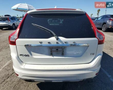 Вольво ХС60 2016 в Ровно на Automoto.ua Белый Вольво ХС60, объемом двигателя 2 л и пробегом 194 тыс. км за 2500 $, фото 5 на Automoto.ua