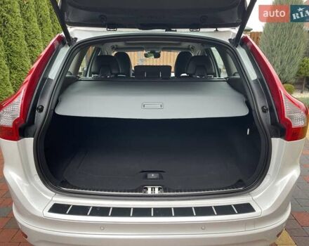 Білий Вольво ХС60, об'ємом двигуна 2.4 л та пробігом 267 тис. км за 22850 $, фото 35 на Automoto.ua