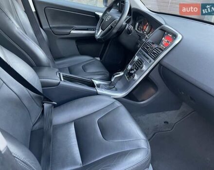 Белый Вольво ХС60, объемом двигателя 2.4 л и пробегом 270 тыс. км за 22650 $, фото 15 на Automoto.ua