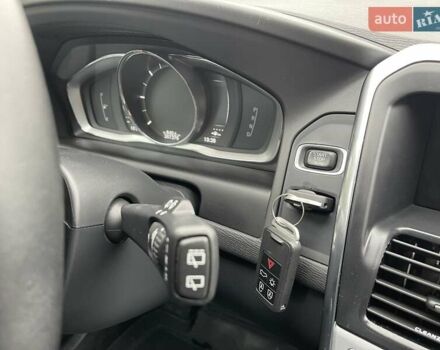 Білий Вольво ХС60, об'ємом двигуна 2.4 л та пробігом 267 тис. км за 22850 $, фото 20 на Automoto.ua