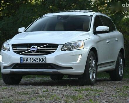 Белый Вольво ХС60, объемом двигателя 2 л и пробегом 139 тыс. км за 18999 $, фото 6 на Automoto.ua