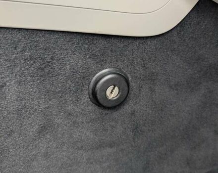 Белый Вольво ХС60, объемом двигателя 1.97 л и пробегом 98 тыс. км за 36000 $, фото 65 на Automoto.ua