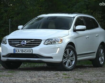 Белый Вольво ХС60, объемом двигателя 2 л и пробегом 139 тыс. км за 18999 $, фото 8 на Automoto.ua