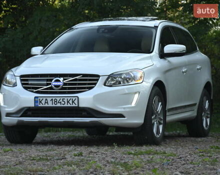 Белый Вольво ХС60, объемом двигателя 1.97 л и пробегом 139 тыс. км за 18600 $, фото 5 на Automoto.ua