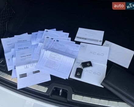 Белый Вольво ХС60, объемом двигателя 2 л и пробегом 330 тыс. км за 25900 $, фото 58 на Automoto.ua