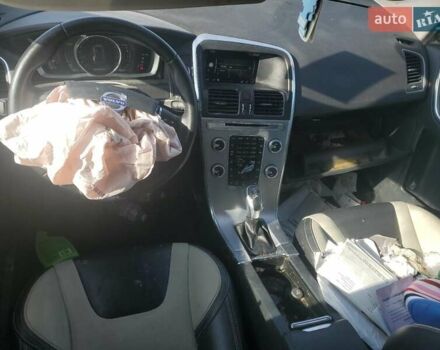 Белый Вольво ХС60, объемом двигателя 2 л и пробегом 102 тыс. км за 3000 $, фото 7 на Automoto.ua