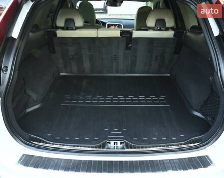 Белый Вольво ХС60, объемом двигателя 1.97 л и пробегом 139 тыс. км за 18600 $, фото 45 на Automoto.ua