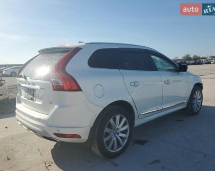 Белый Вольво ХС60, объемом двигателя 2 л и пробегом 102 тыс. км за 3000 $, фото 2 на Automoto.ua