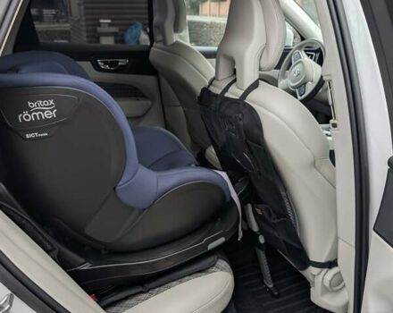 Белый Вольво ХС60, объемом двигателя 1.97 л и пробегом 98 тыс. км за 36000 $, фото 55 на Automoto.ua